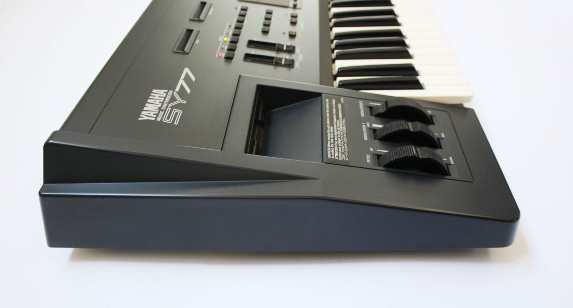 Yamaha SY77 music Synthesizer (1989) | WOLF FASCINATIONS