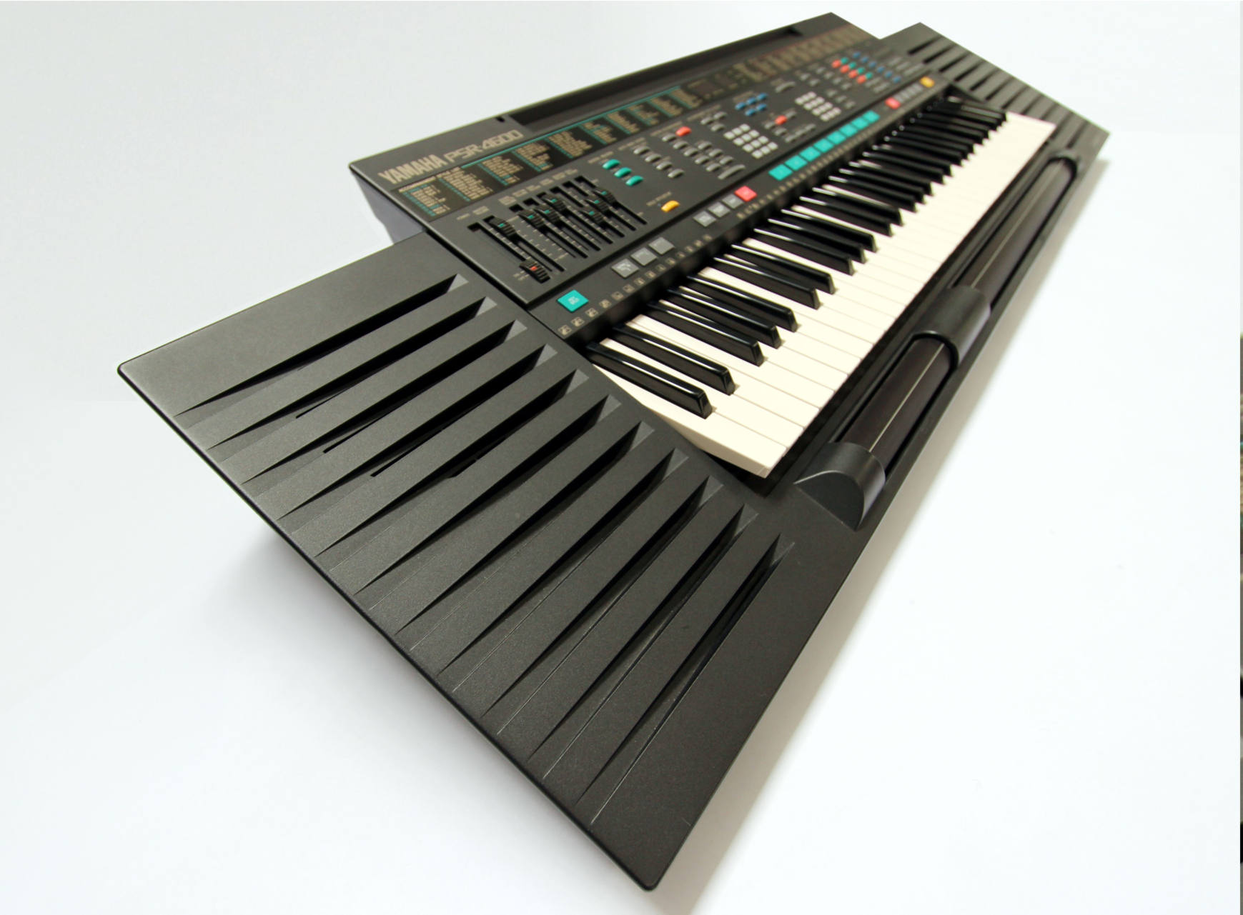 Yamaha PSR-4600 Portatone Keyboard (1990)