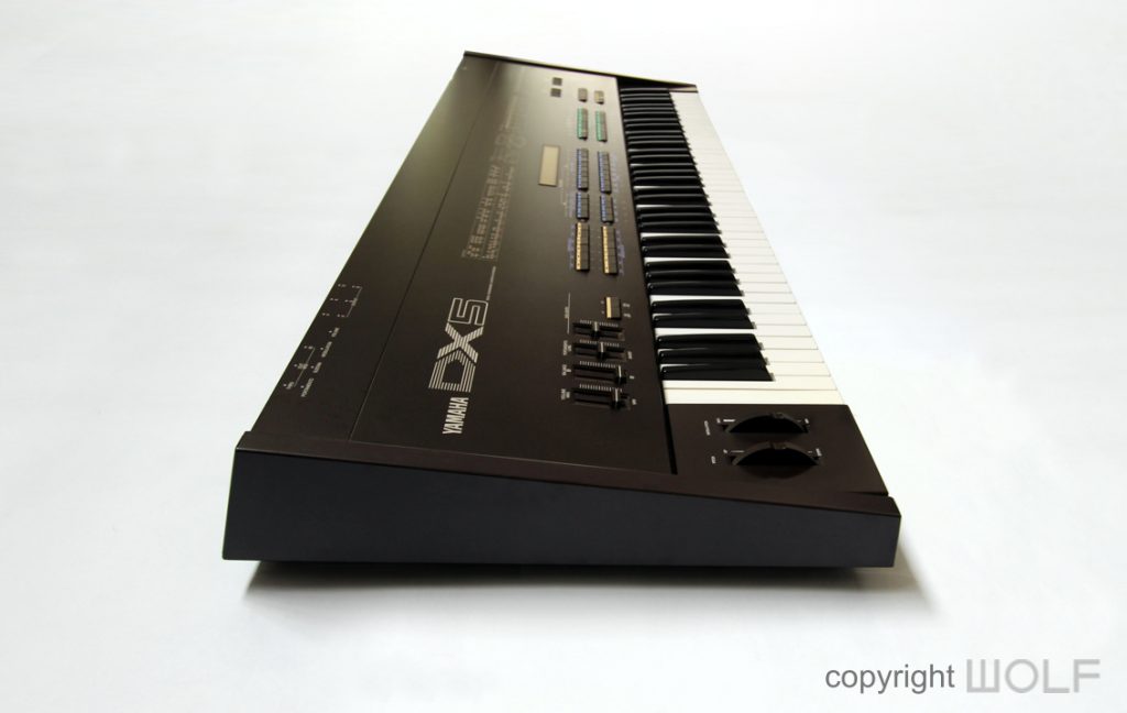 Yamaha DX5 Synthesizer (1985) | Wolf Review