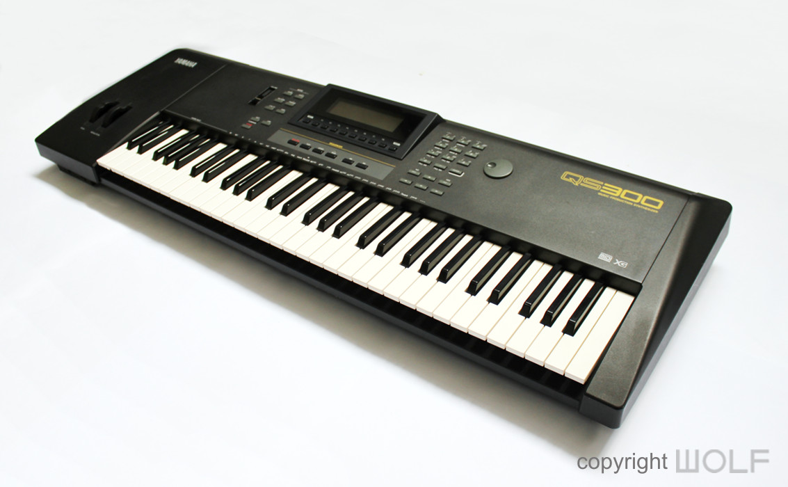 4960】 YAMAHA QS300 synthesizer - www.flexio.cz