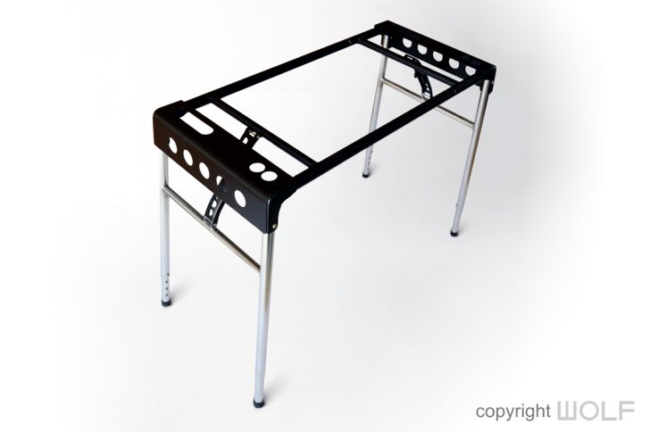the LG100 stand