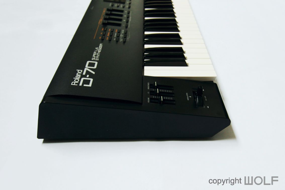 Roland D-70 Synthesizer (1990)