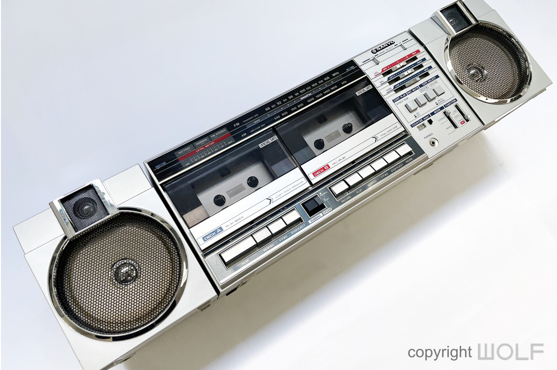 SANYO M-W22F boombox (1984) | Wolf Review