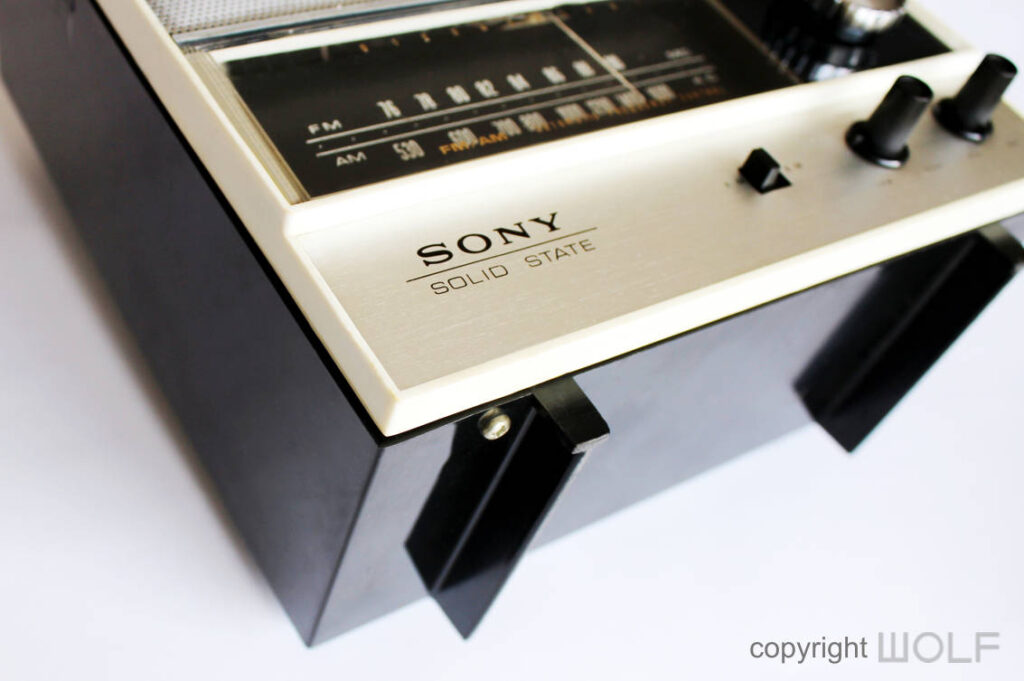 Sony 8F-38 Radio (1966) | Wolf Review